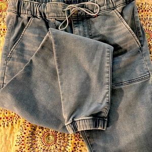 American Eagle tie waist tapered leg soft blue jeans